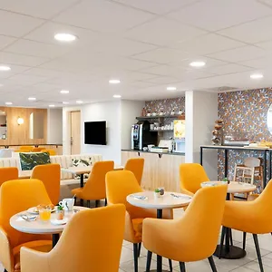 *** Appart hôtel Residhome Aéroport France